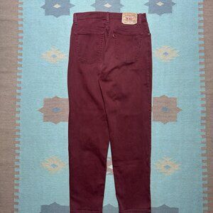 Vintage Levi’s 550 jeans maroon red relaxed fit tapered leg womens size 12 31x30